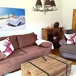 With 2 Bedrooms בית נופש *